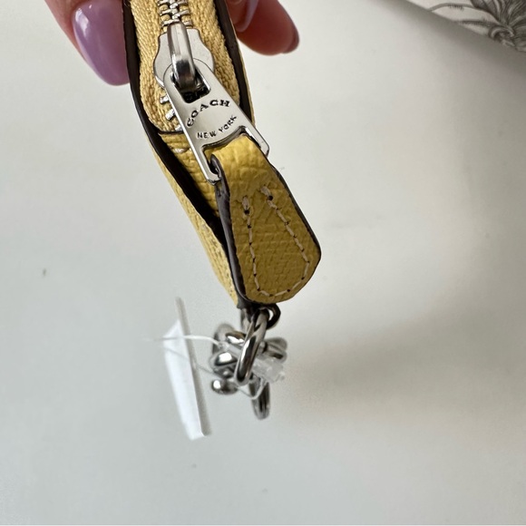Coach Retro Yellow & Silver Leather Zip Heart Coin Case Bag Charm New - Picture 5 of 9